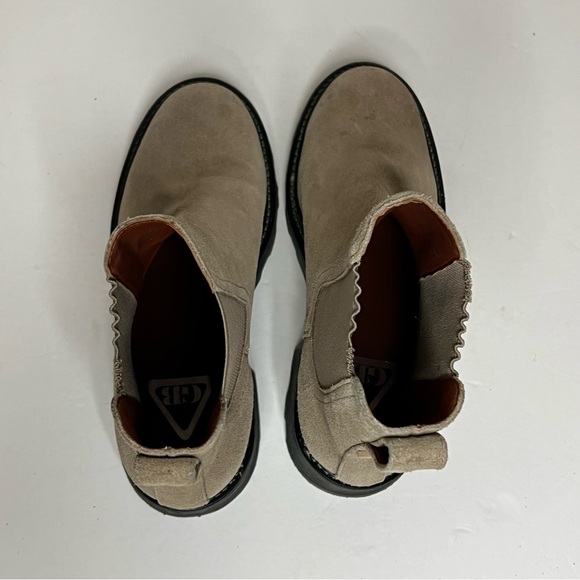 GB Gianni Bini lug sole Chelsea suede leather boots tan/grey women’s 6 - Picture 2 of 11